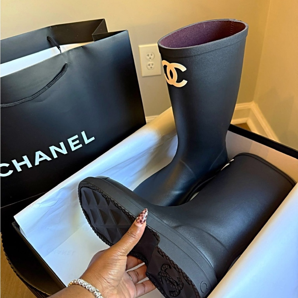 CHANEL Black Winter Rain Boots